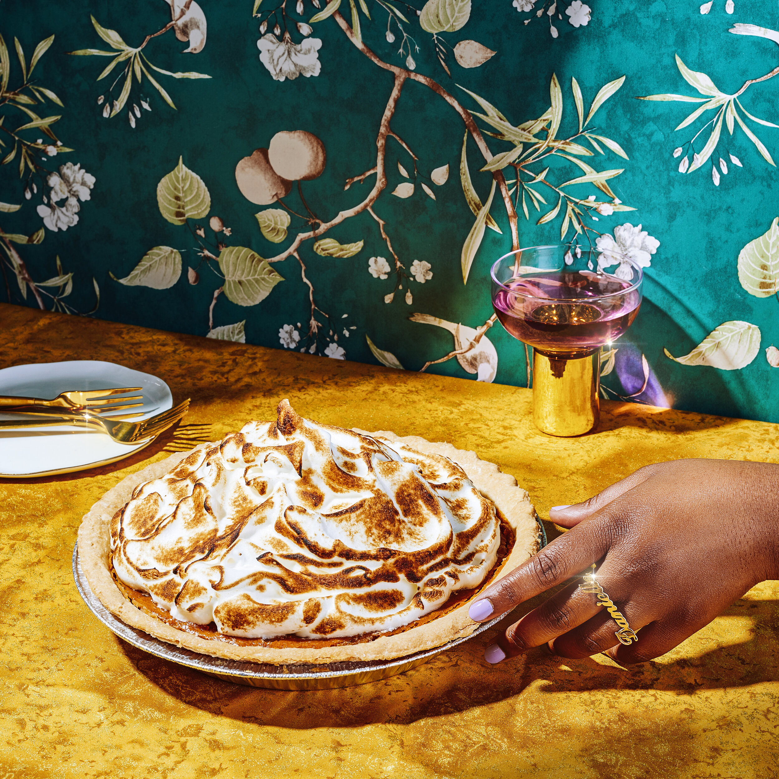  Food Stylist &amp; Hand Model  Photo by: Hulswit Designs  