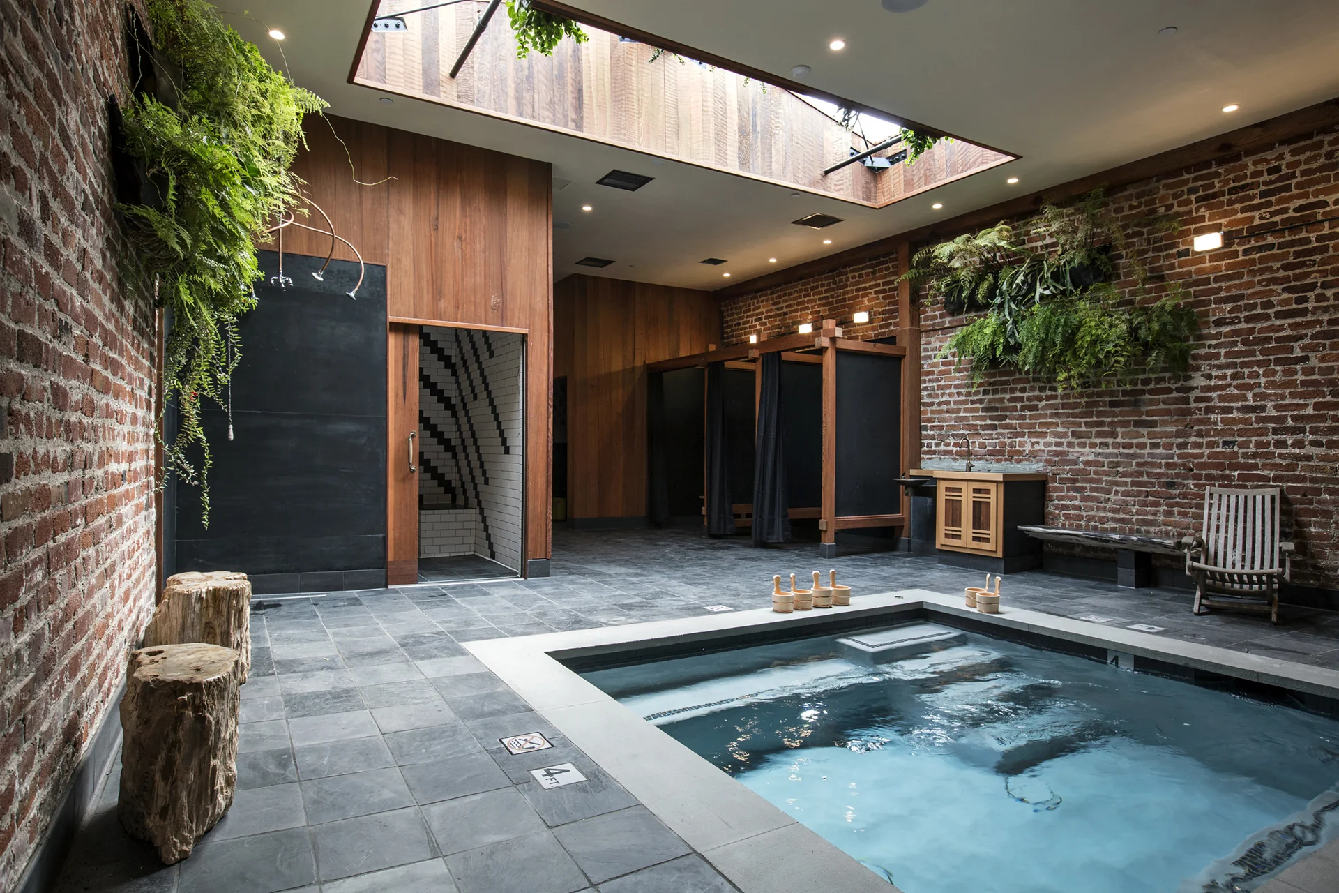 bath_37461380711_o.jpg