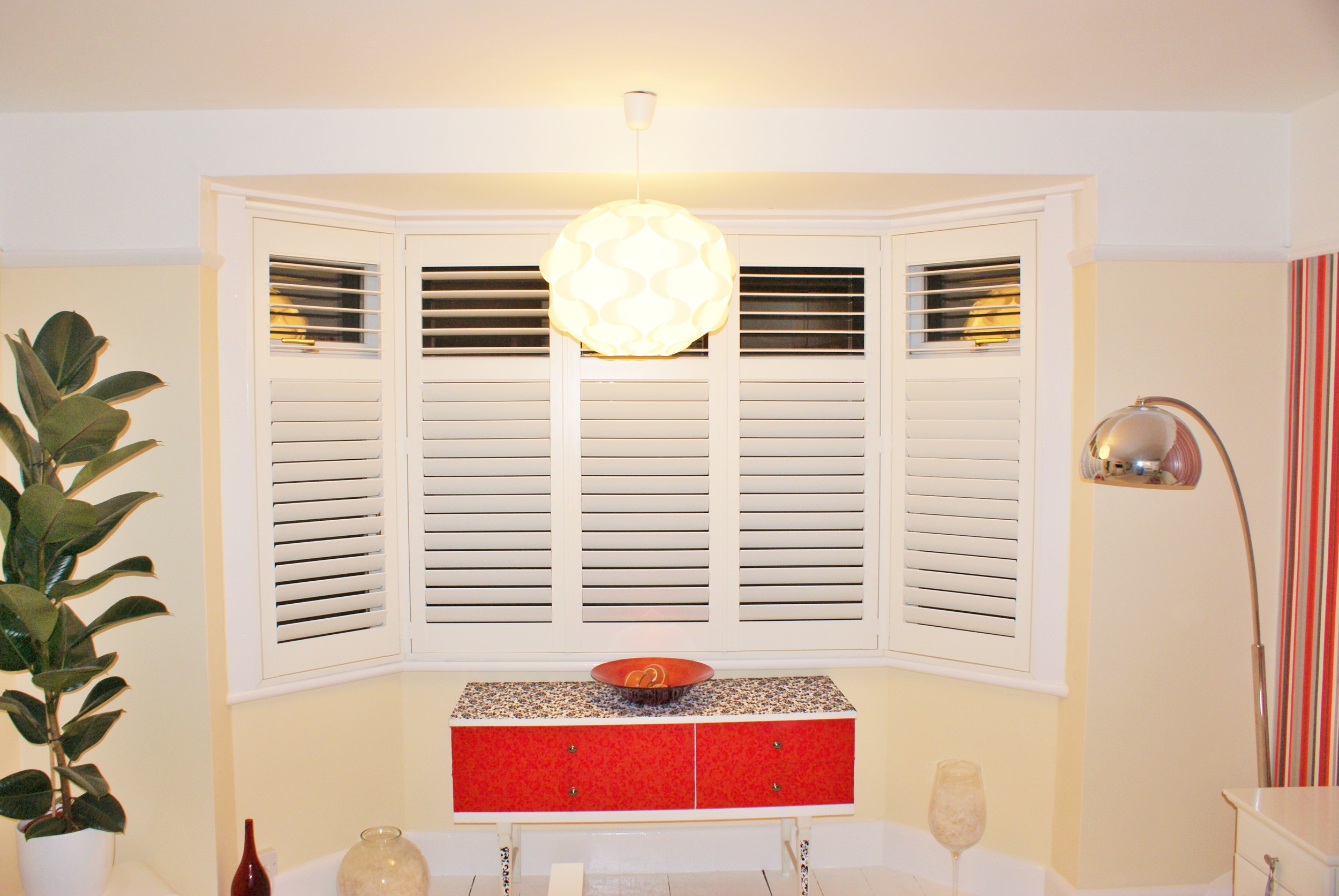 how much do bay window shutters cost