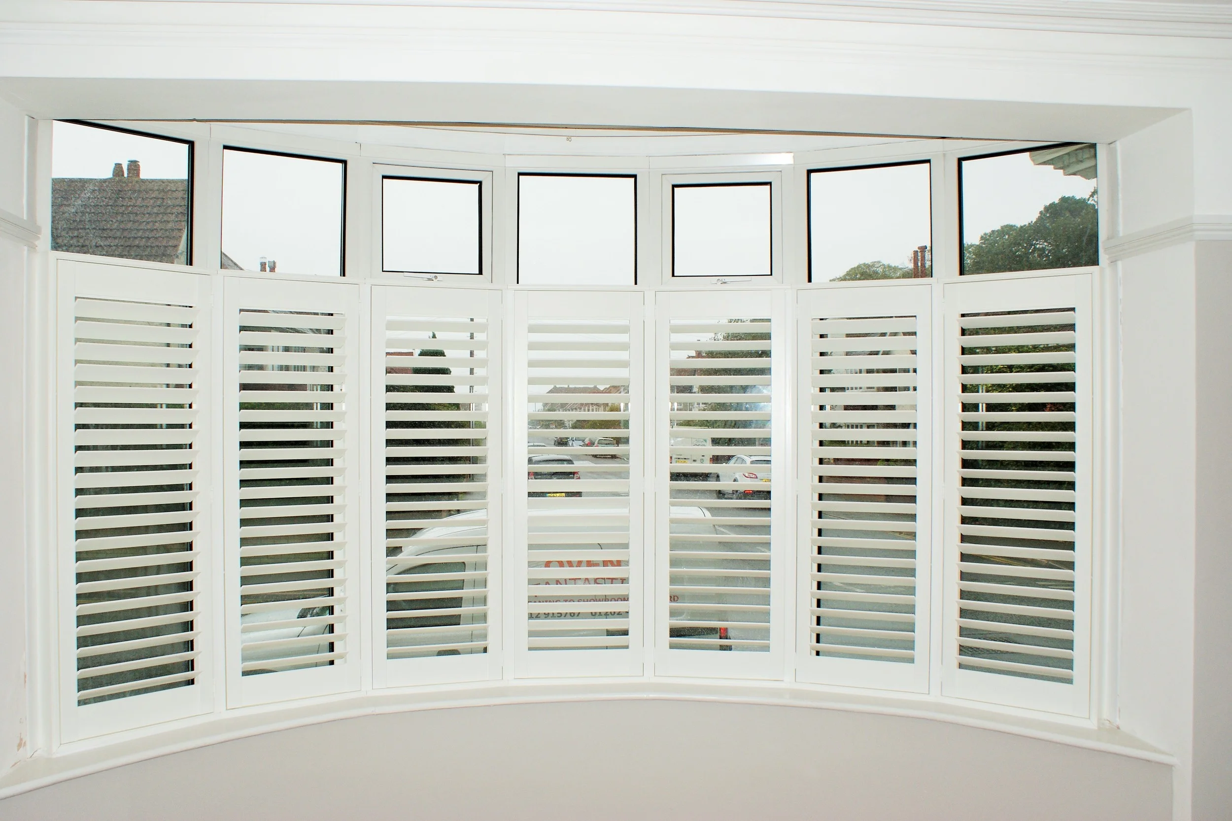 cafe-style-large-bow-window-interior-seatlle-mdf-shutters-southbourne-bournemouth-£1105.JPG