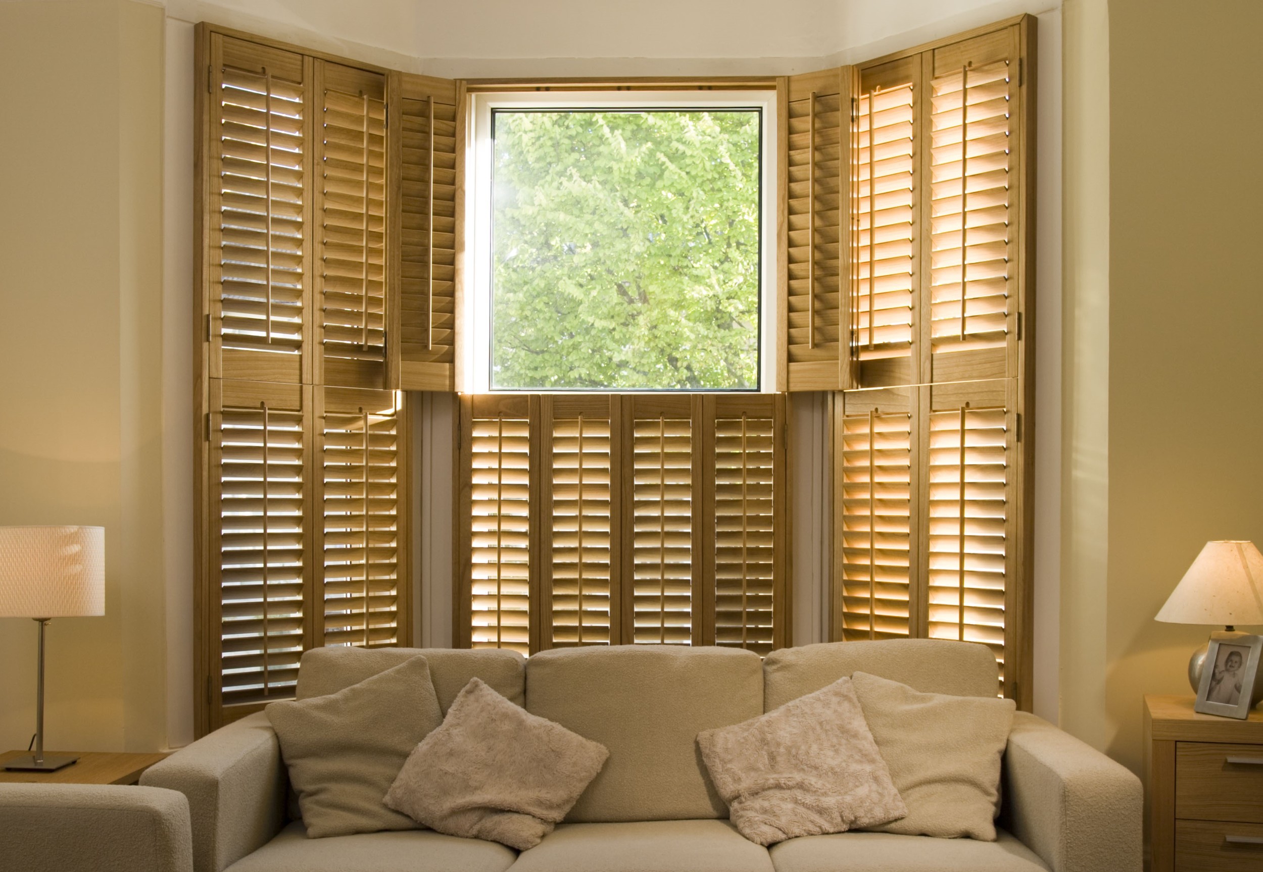 bay-window-shutters-tier-on-tier (3).jpg