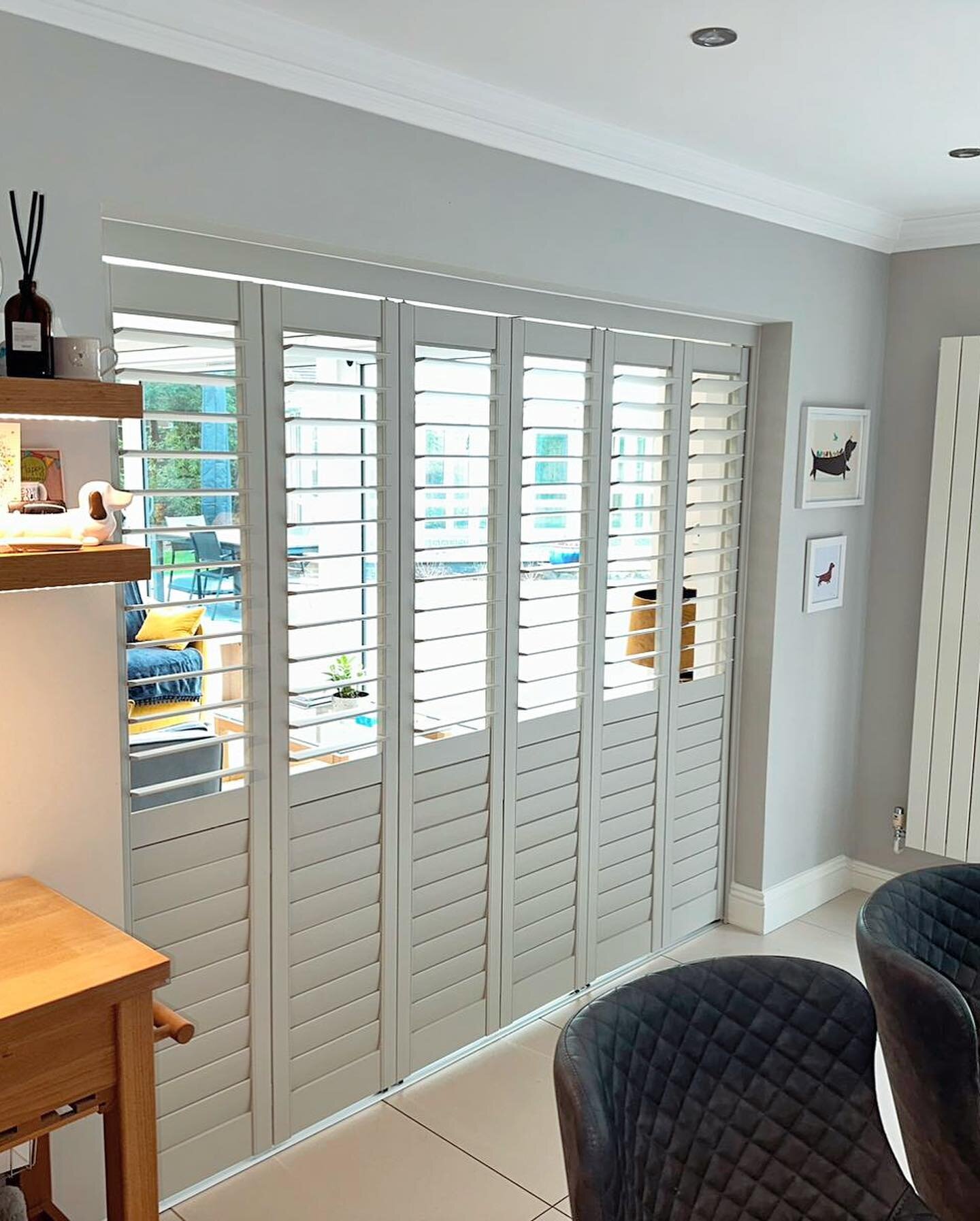 Did you shutters are a fantastic room dividing solution? Check out this beautiful set of floating track shutters installed to a stunning home in Ashley Heath recently.
Stepping away from the white these shutters are in &lsquo;Grey Putty&rsquo; with 8