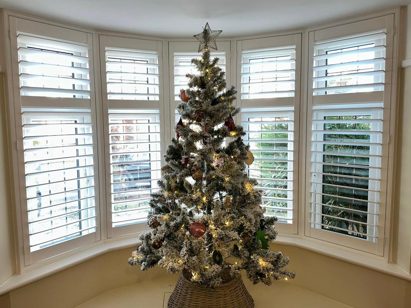 How Shutters Improve Insulation, Privacy and Security in Winter ❄️