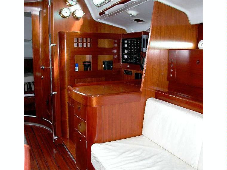 beneteau-first-477-captains+table.jpg