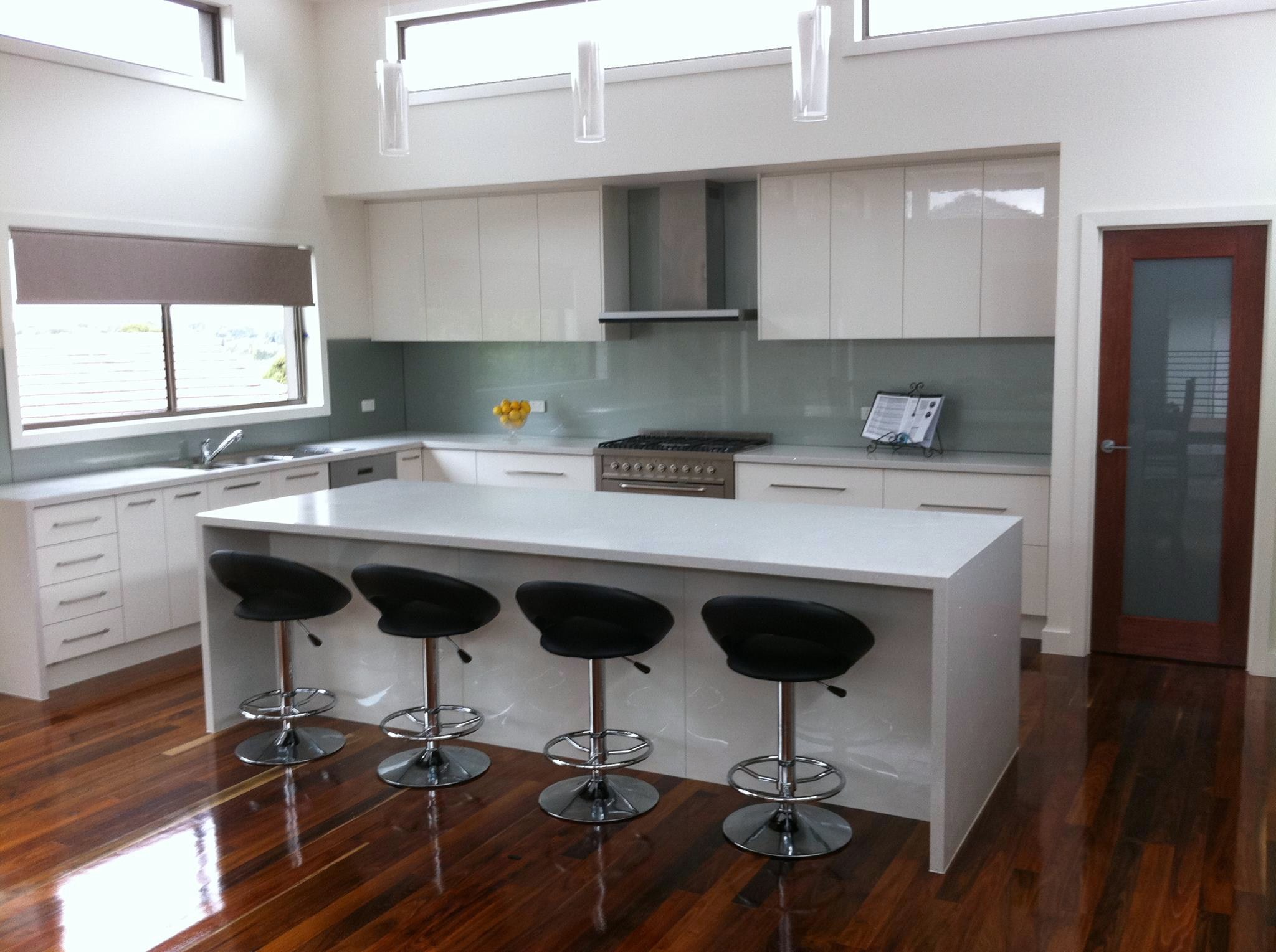 2-pac kitchen.jpg1.jpg