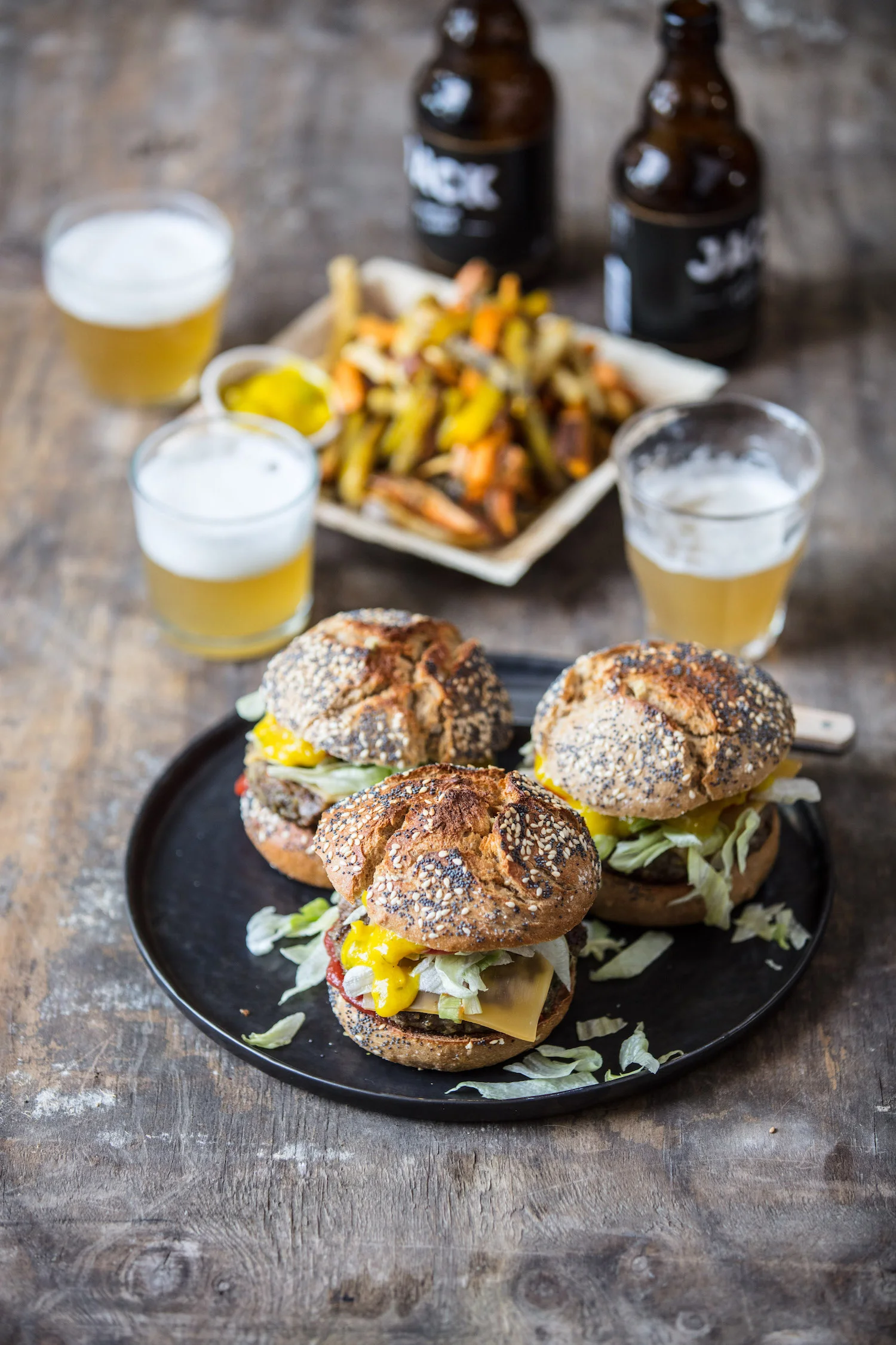 BEER AND BURGERS - BURGERS - BELGIAN HERO-2.jpg