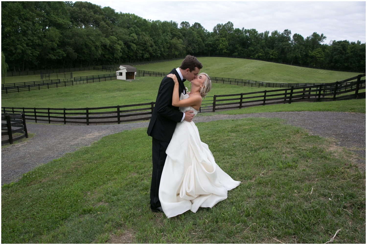 windsor-farm-wedding-mike-b-photography_0005.jpg