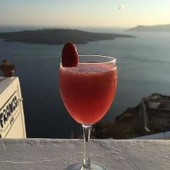 Franco’s is not only views and opera music. The cocktails are yummy too!
