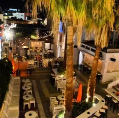 The exterior of Koo Club is more relaxing