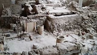 SantoriniMuseum_320x180.jpg