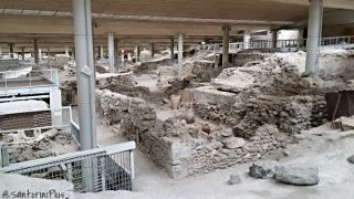 SantoriniAkrotiriMuseum_320x180.jpg