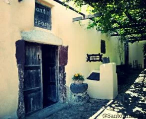Art+Space+Santorini_293x240.jpg