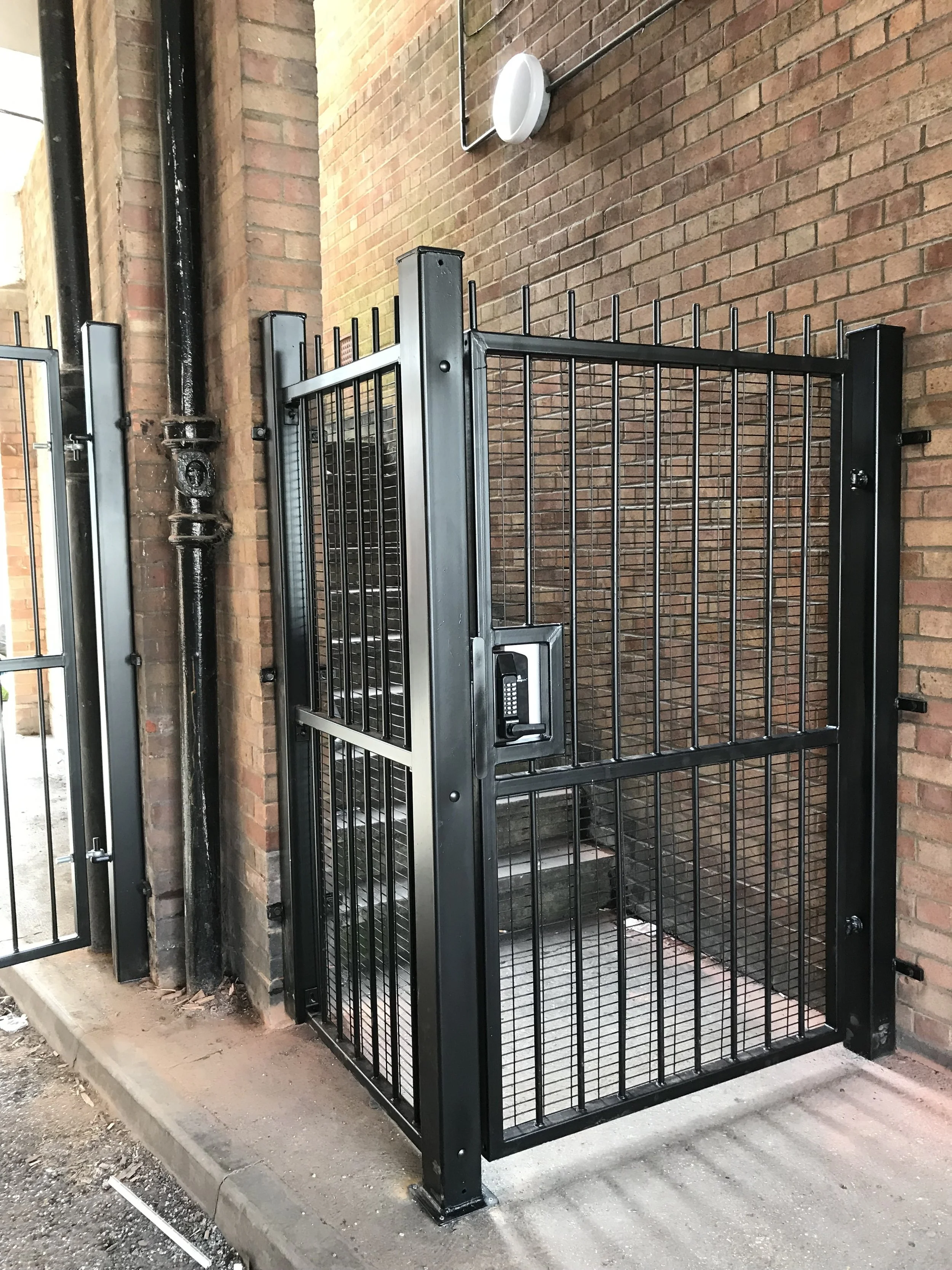 pedestrian and railing mesh.jpg
