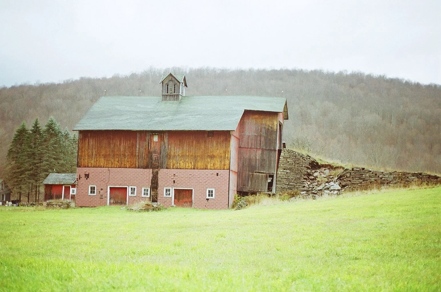 farmhouse.jpg