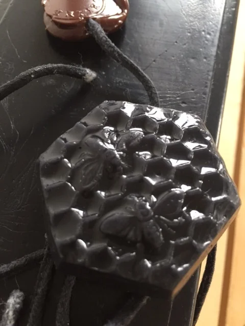 celinecannoncandledetail.JPG