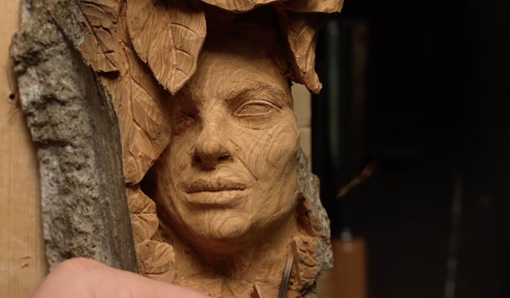 Adv: Hidden GreenWoman