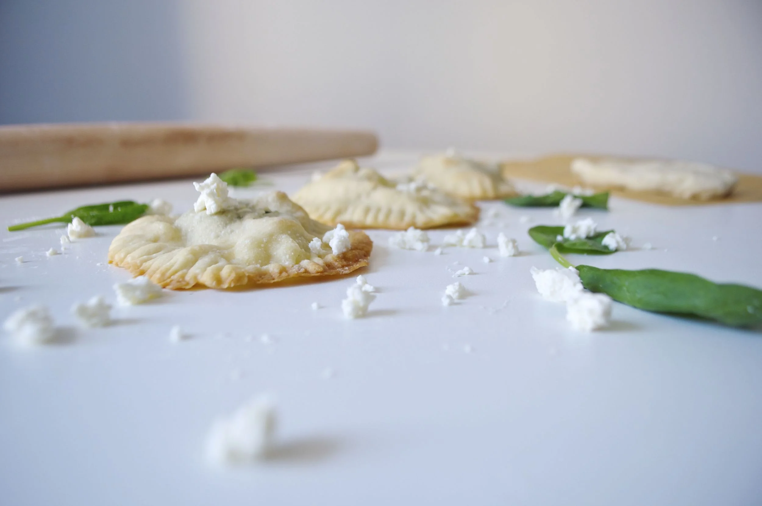 spinach-feta-onion-hand-pies-fried-parsley