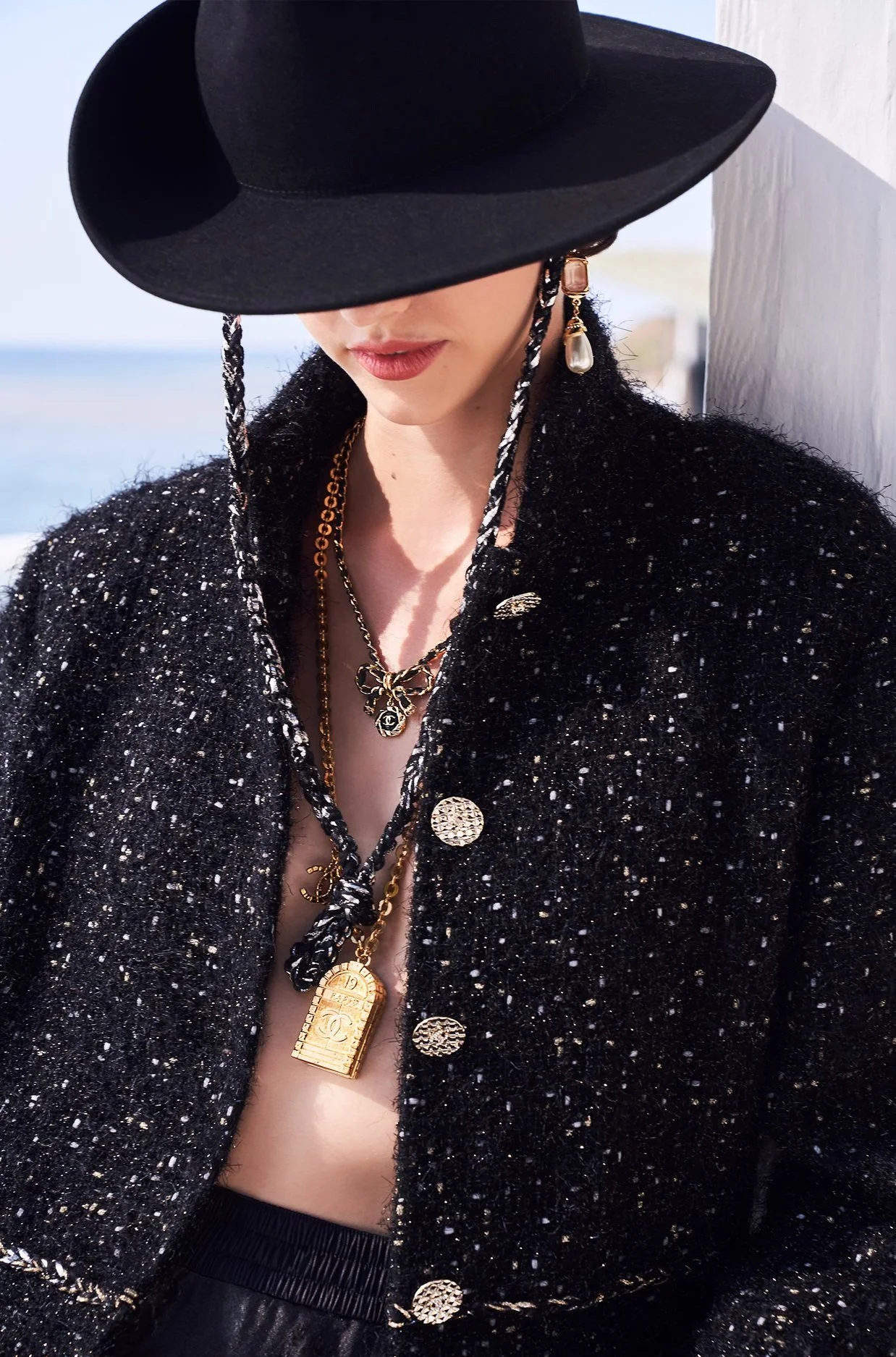 051922_221-502_Q2_GET_READY_FOR_SUMMER_CHANEL_RTW_OF_DIGITAL_SHOT2_1261_COMP.jpg