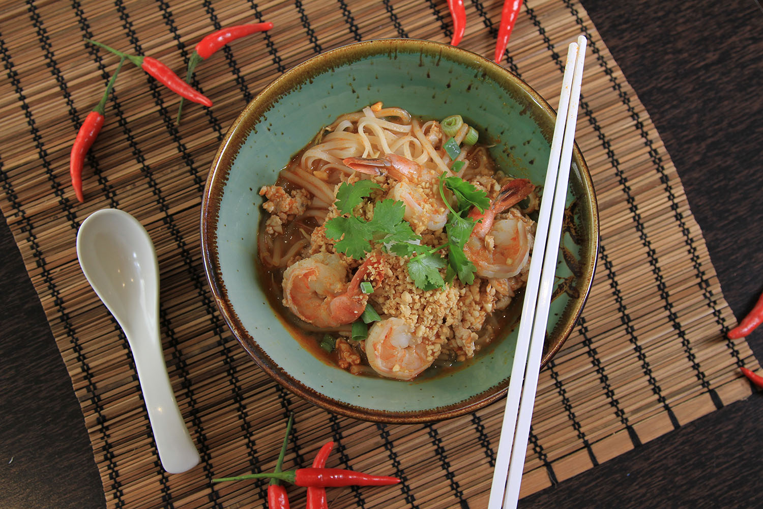 Thai-noodles-with-King-Prawns.jpg