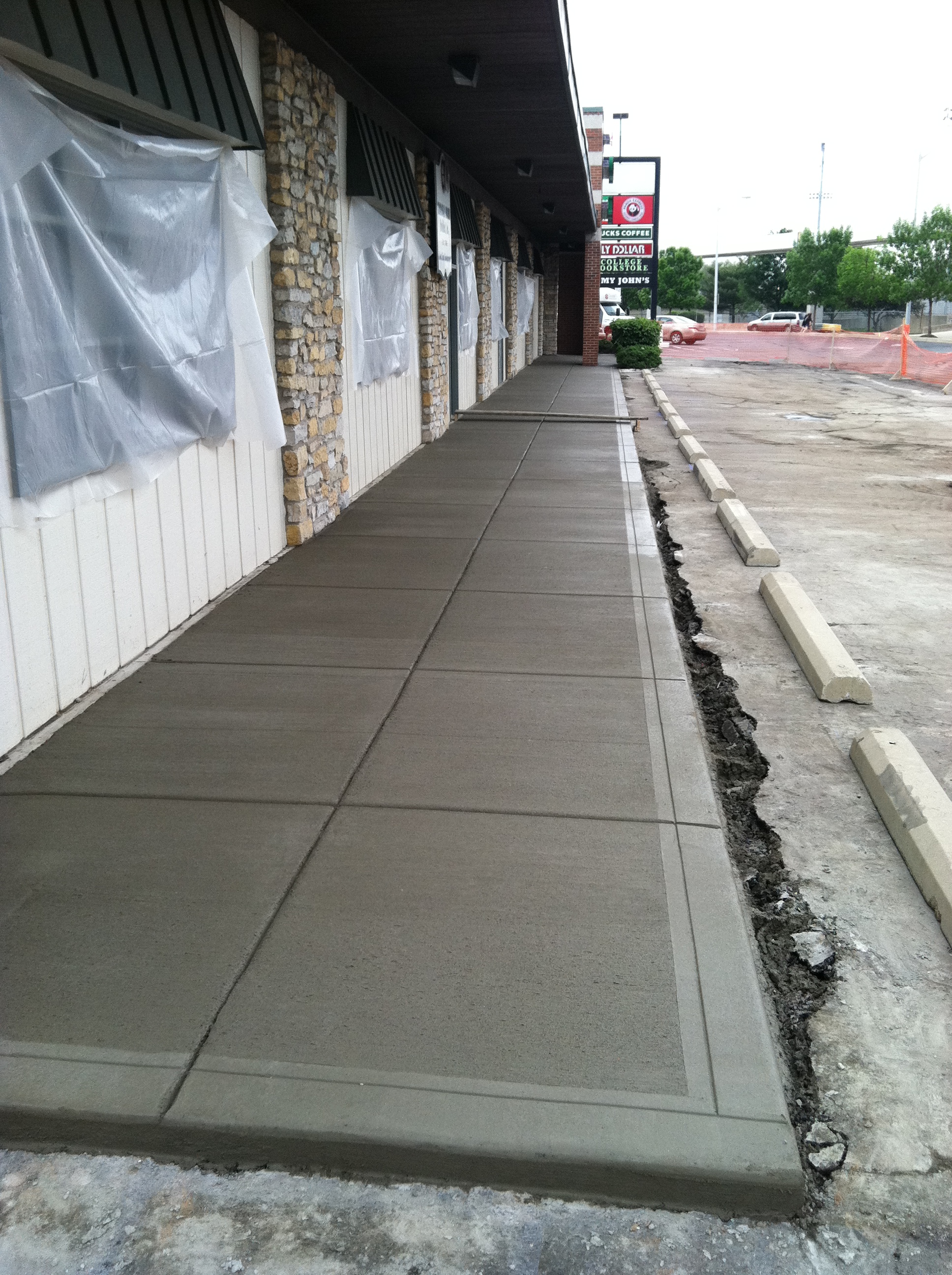 Sidewalk Concrete Contractors Indianapolis & Cincinnati Mattingly