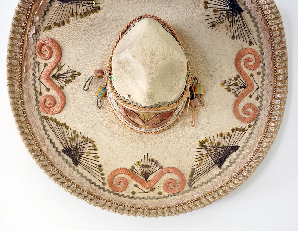 hat close up.jpg