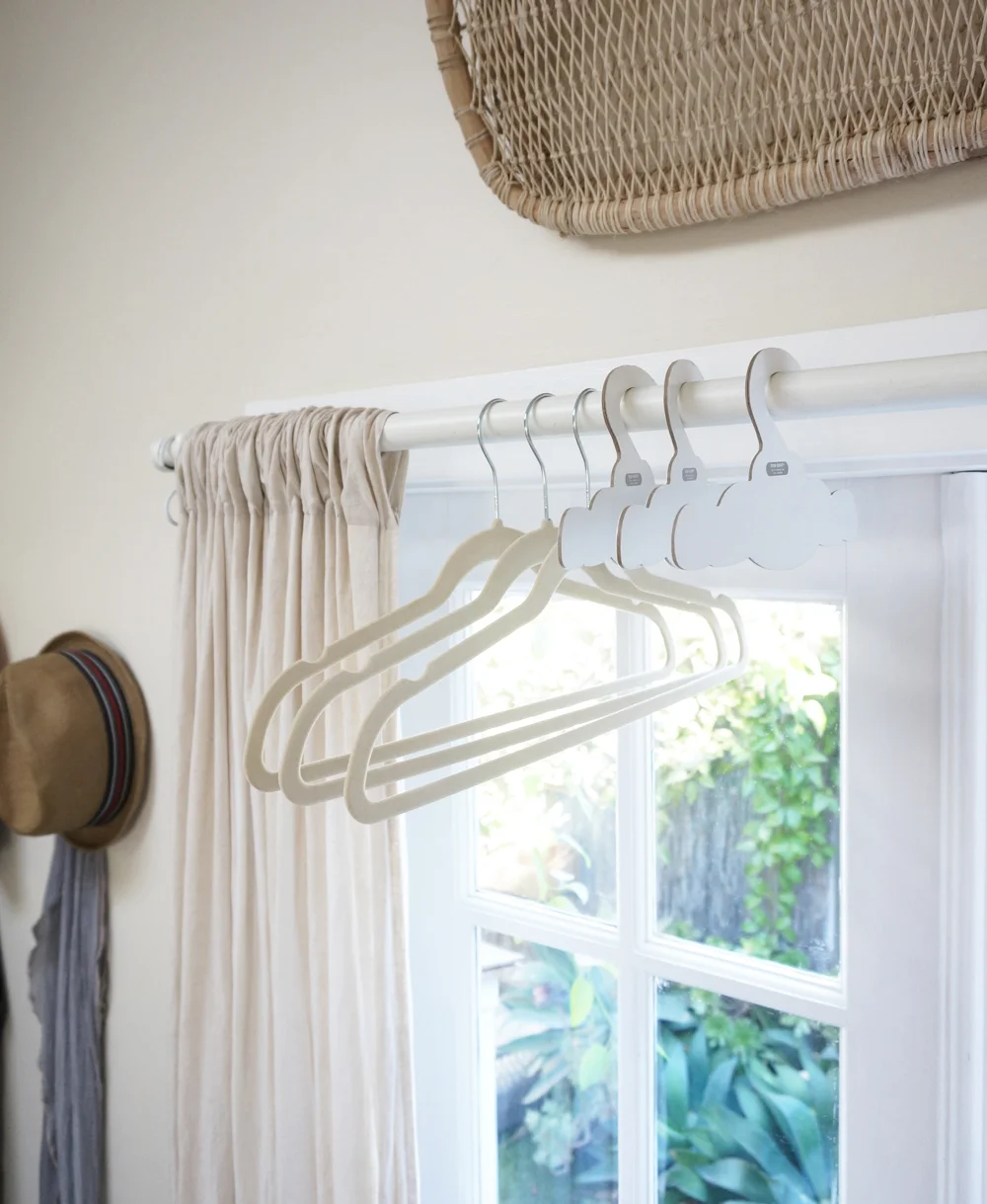 hangers.jpg