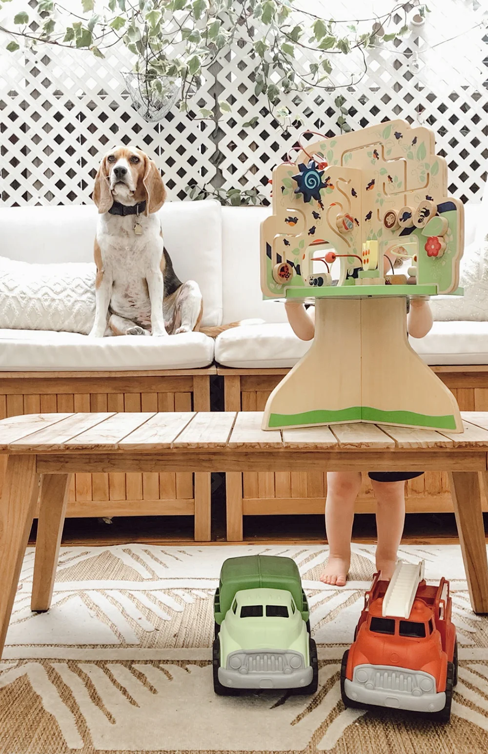 blog_west_sophee_greentoys_tree.jpg