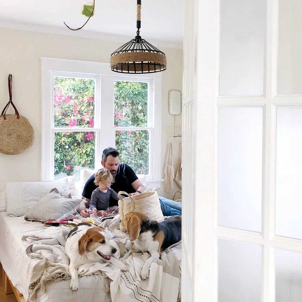 tinyhouse_reading.jpg