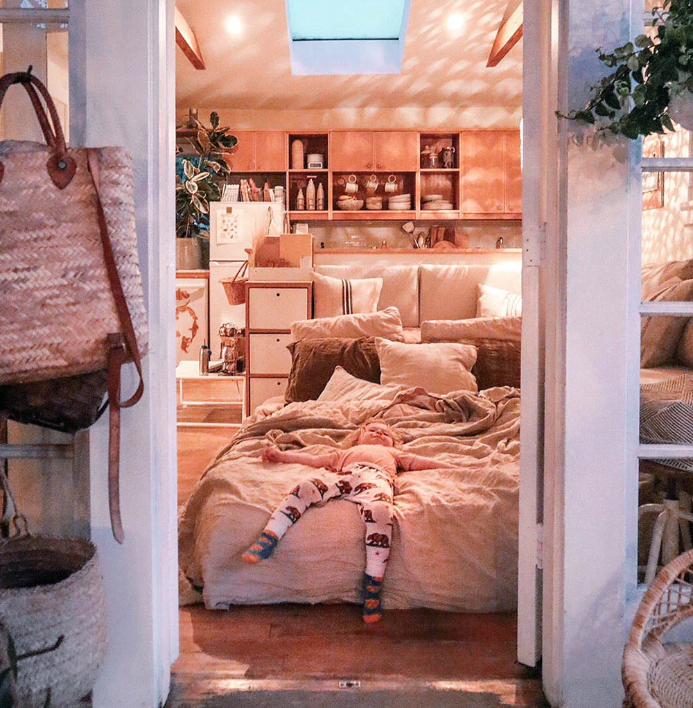 bedinlivingroom.jpg