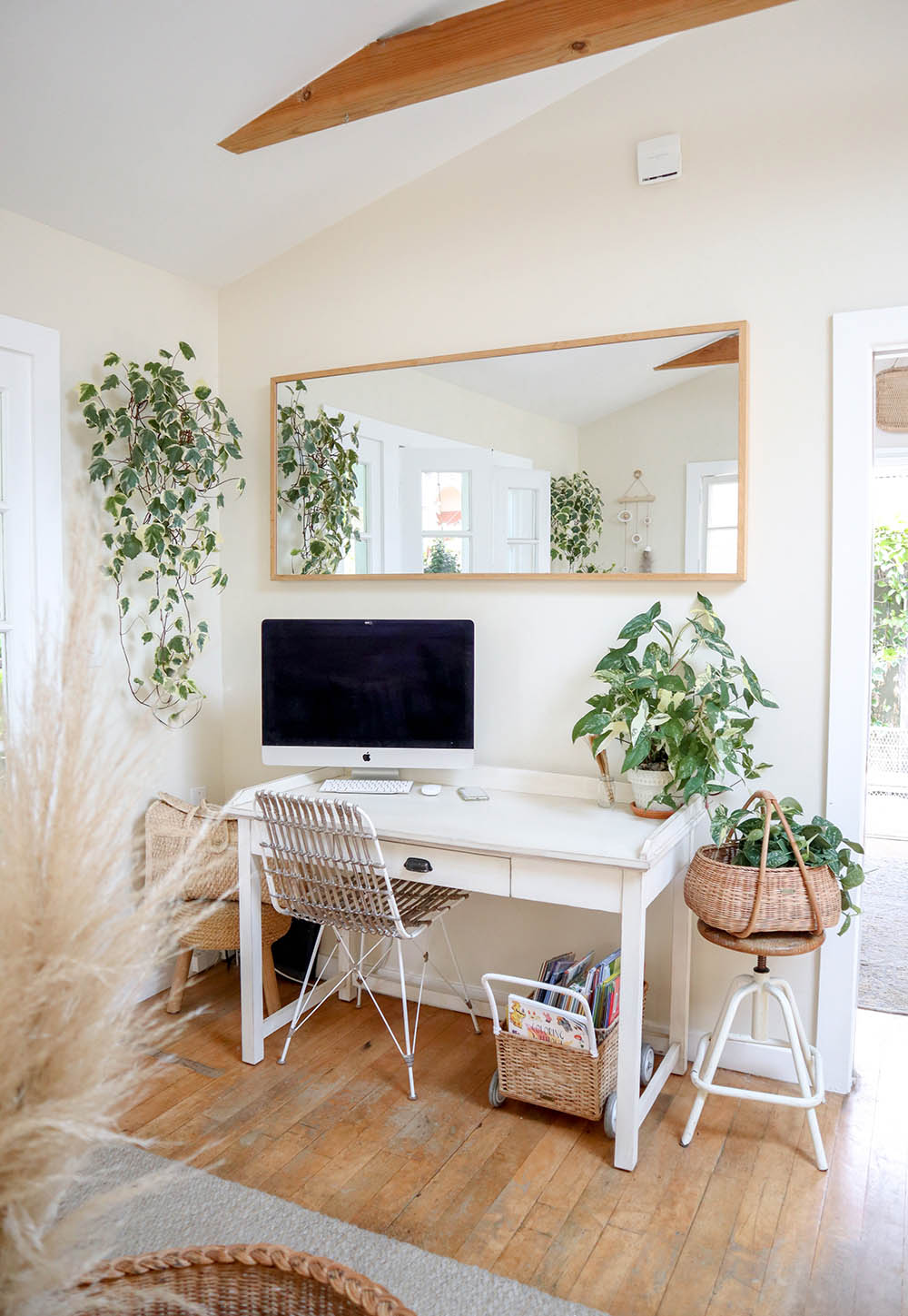 small_space_plants_tiny_house_3.jpg
