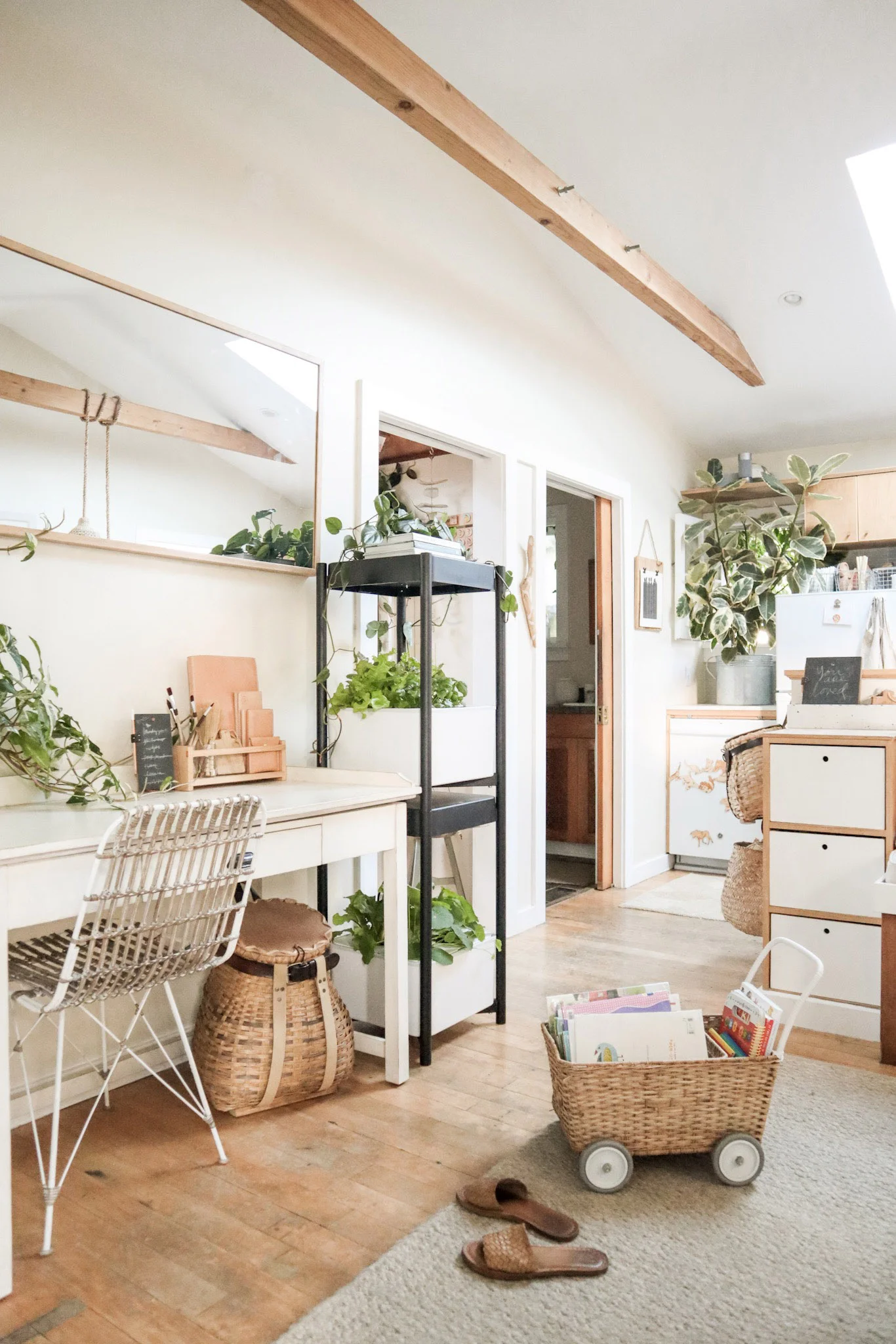 Off-Season Indoor Gardening in Small Spaces