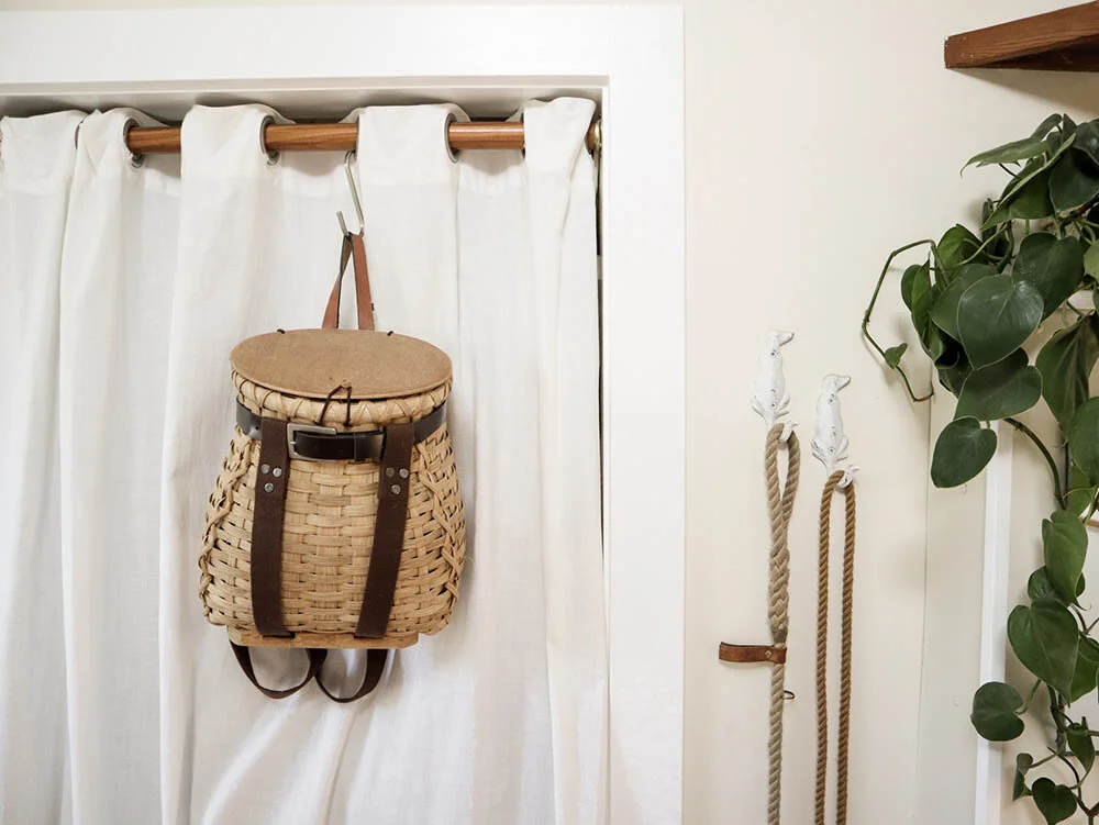 small_spac_tiny_house_closet_8.jpg