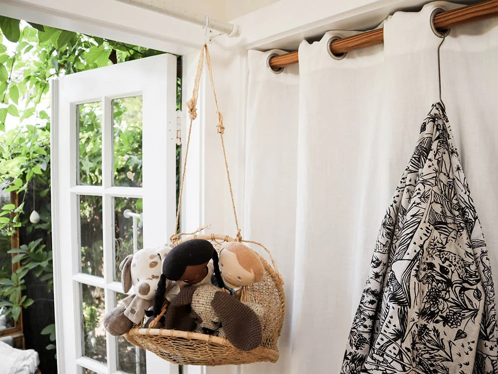 small_spac_tiny_house_closet_2.jpg