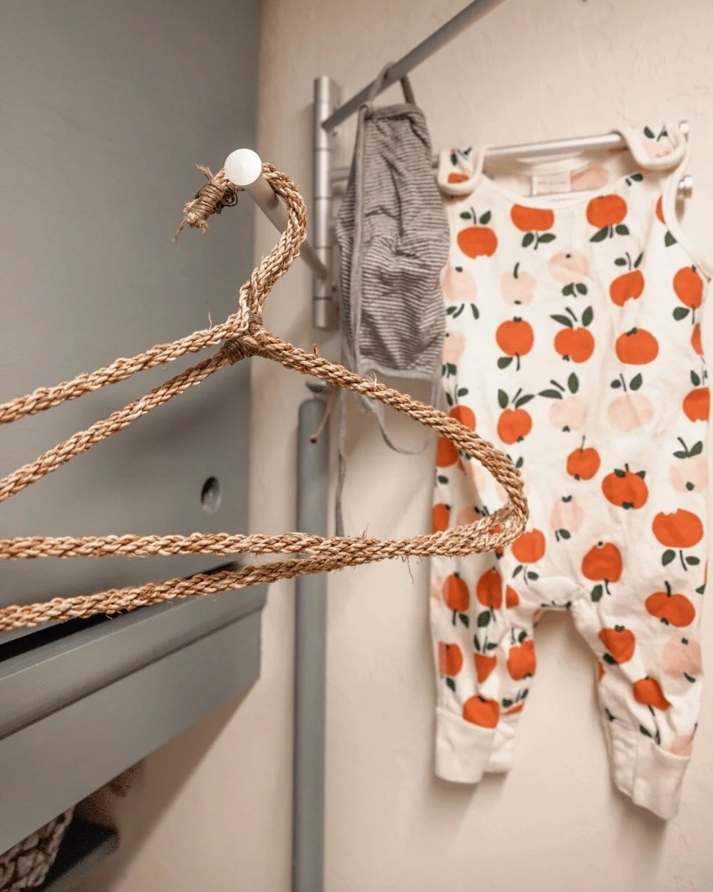 A Compact Thoroughfare Laundry Room Makeover (&lt;$250)