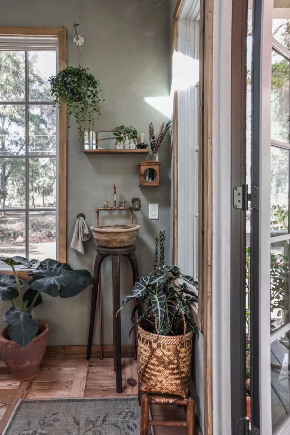 Biophilic Design: The Primary Bedroom — The Tiny Canal Cottage