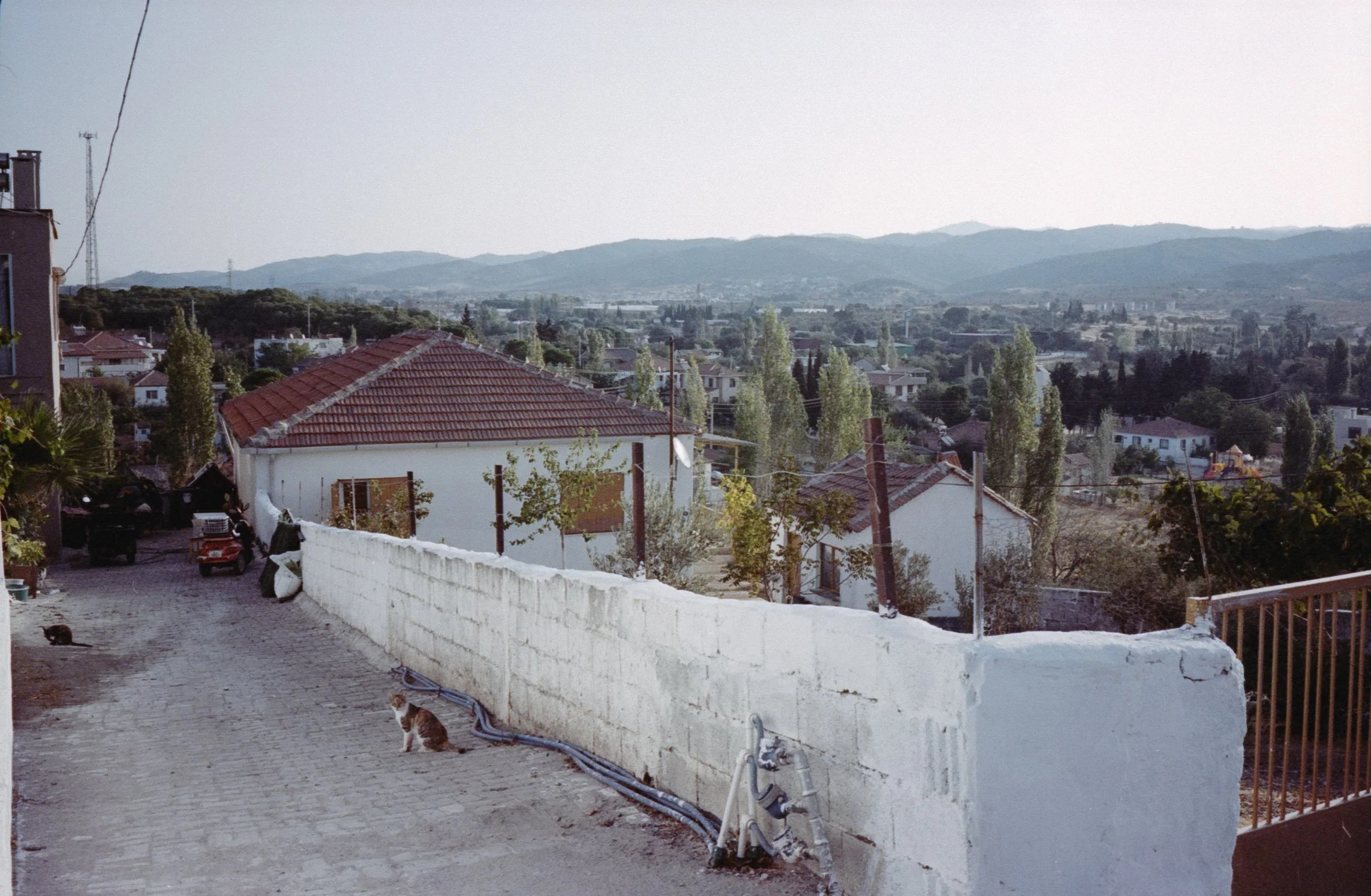 Izmir-village-1.jpg