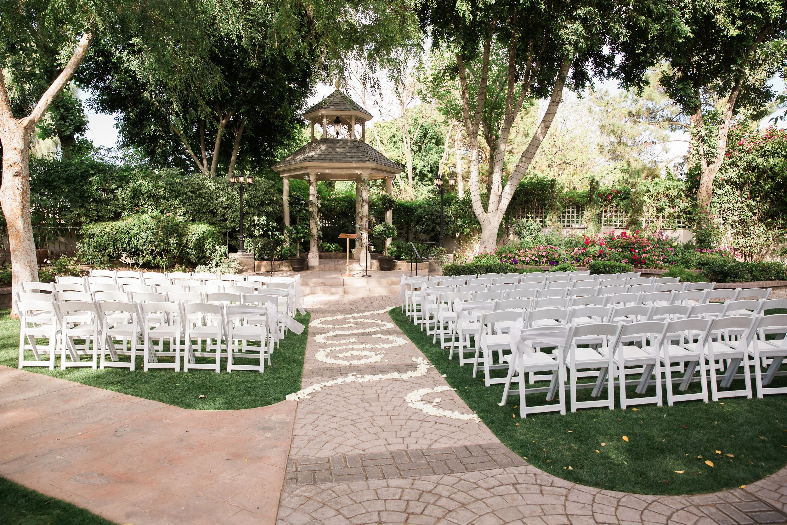 Brooke&Luke-225.jpg