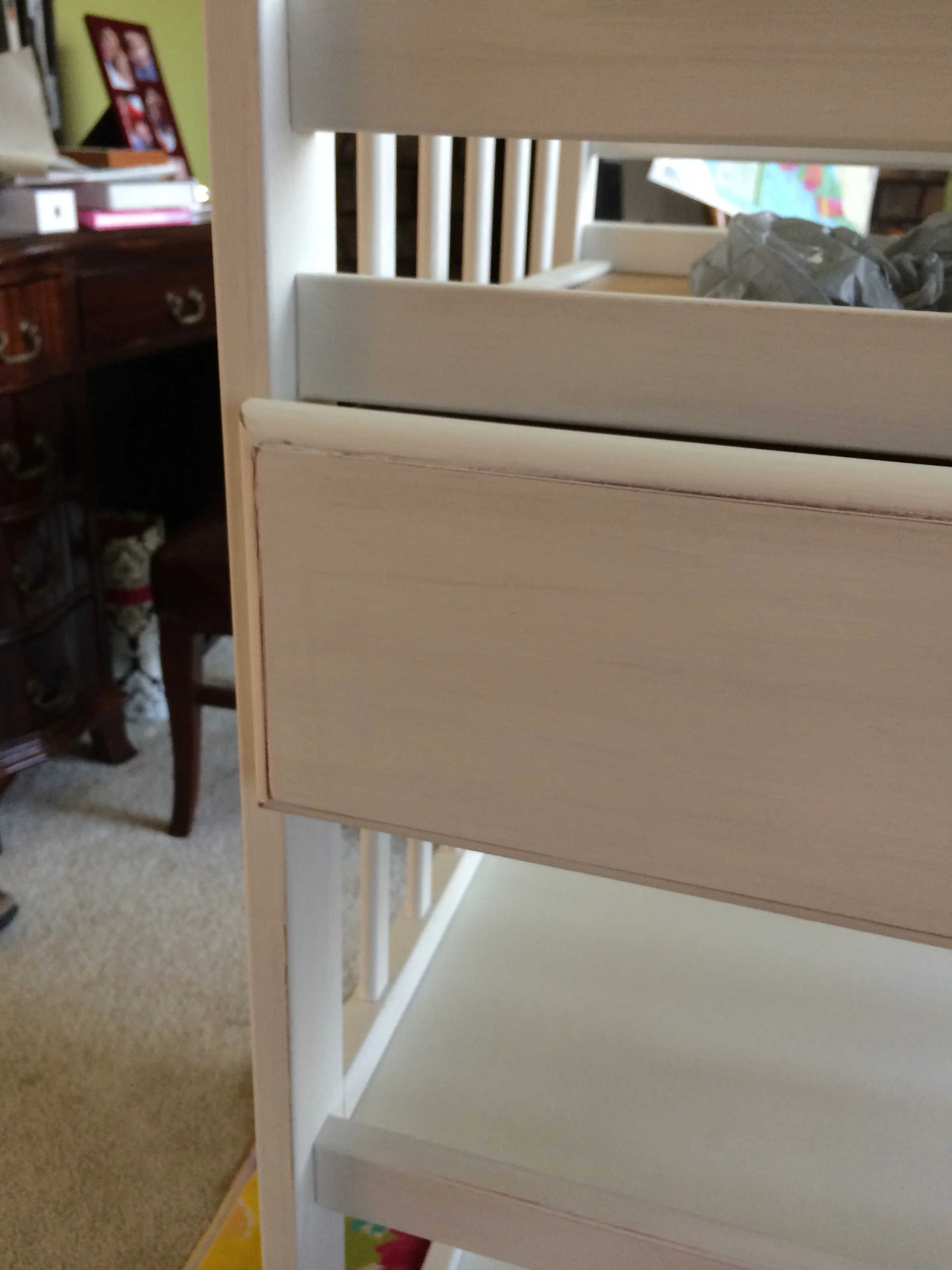 Almost finished chalk-paint using diatomaceous earth