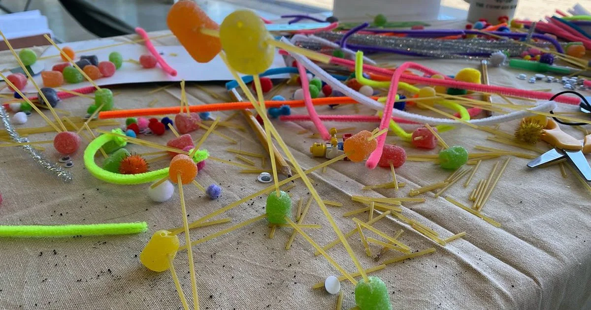 The-Compass-School_gumdrop-spaghetti-challenge.jpg