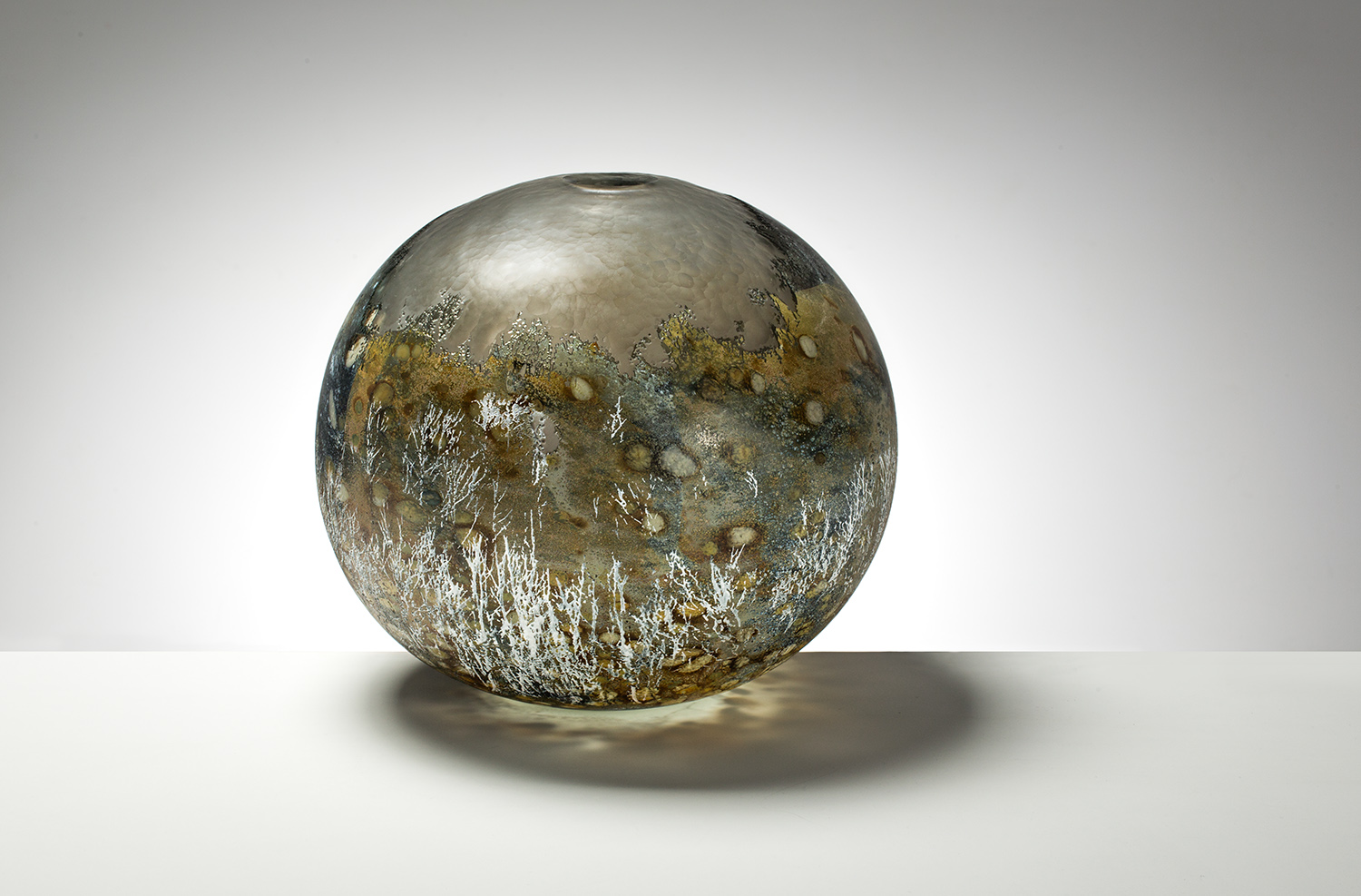 “Mount Stillwell” 2014, Blown glass with glass powder, metal leaf, glass paint & battuto surfaces. H290mm x W290mm x D290mm