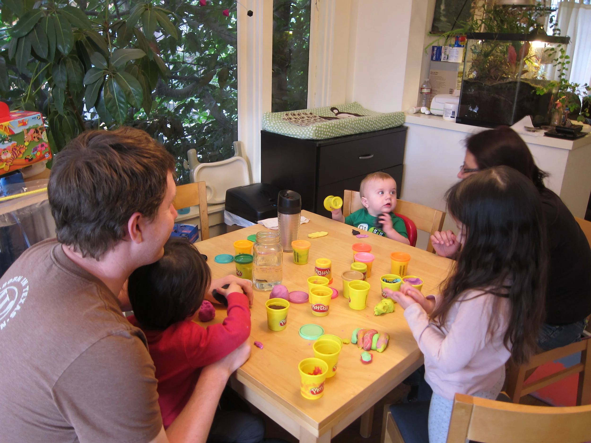 Playdough with the cousins