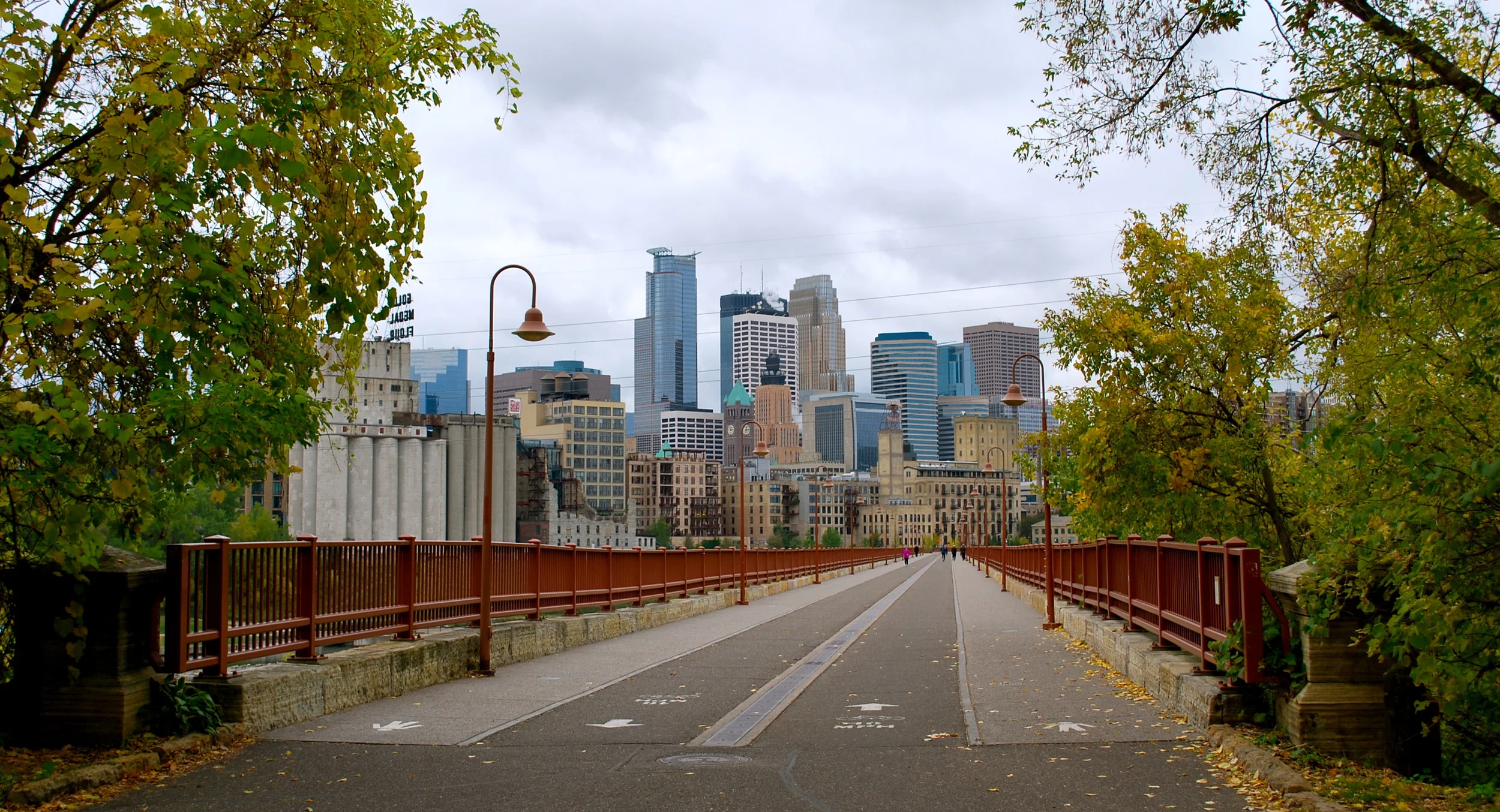 Stone Arch Bridge. Minneapolis, MN.