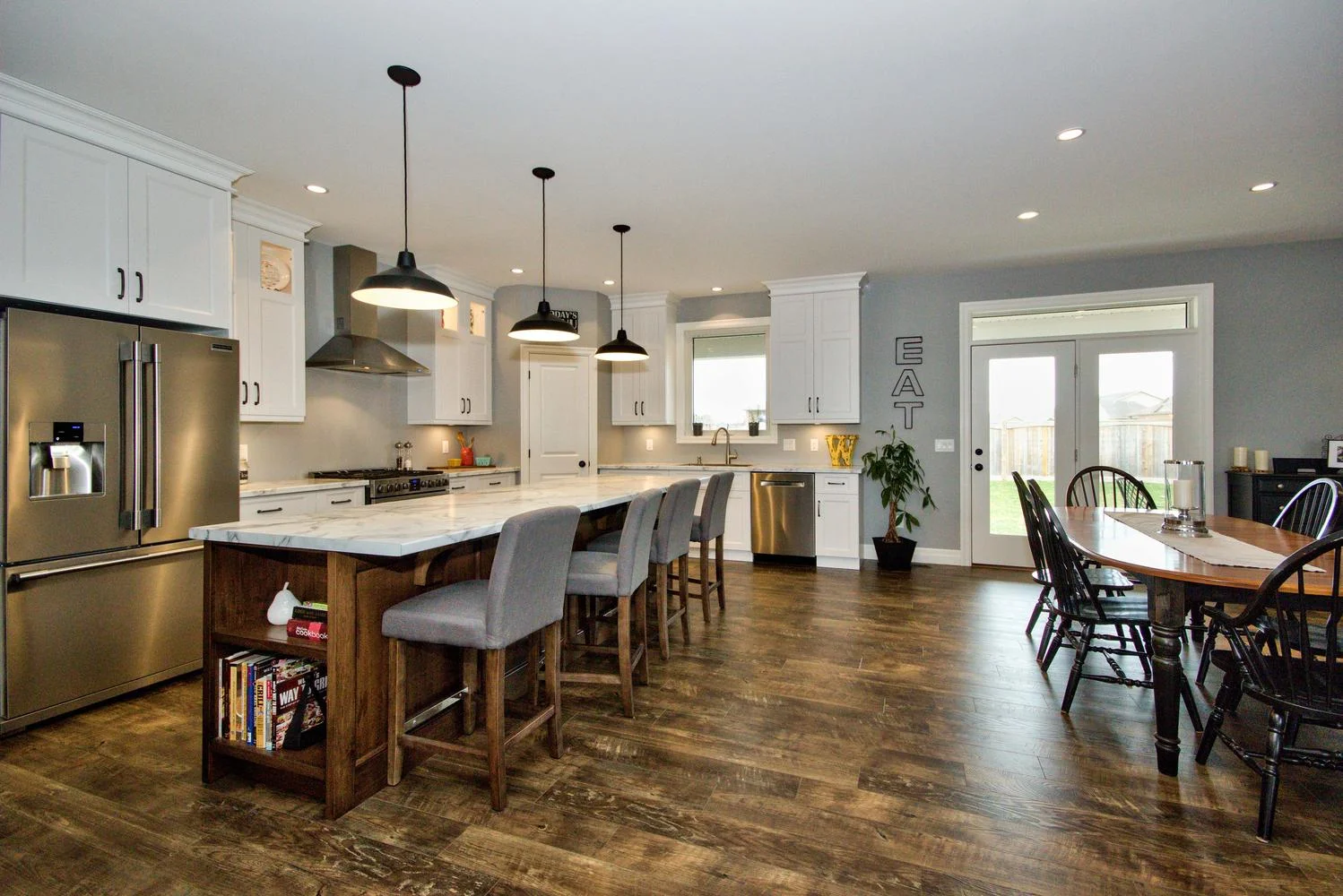 8 Kitchen Dining.jpg