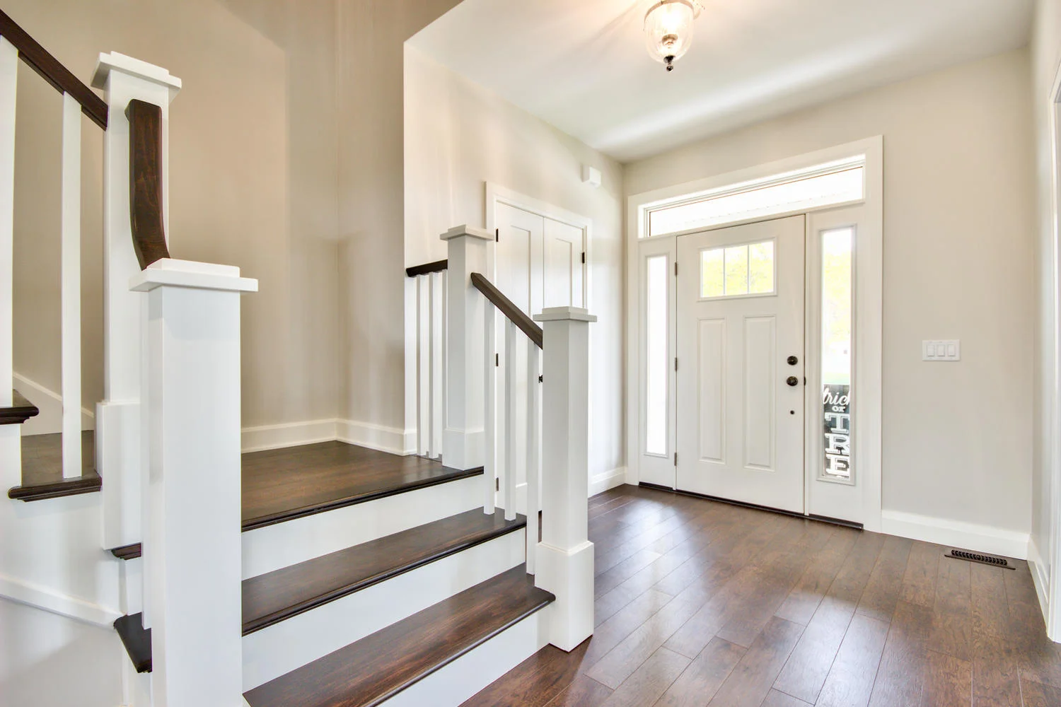 49 Trillium Cres Saint Marys-large-004-24-Foyer-1500x1000-72dpi.jpg