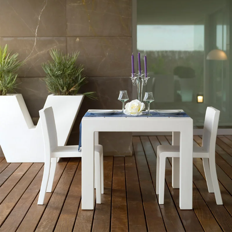 jut-white-table-design-studio.jpg