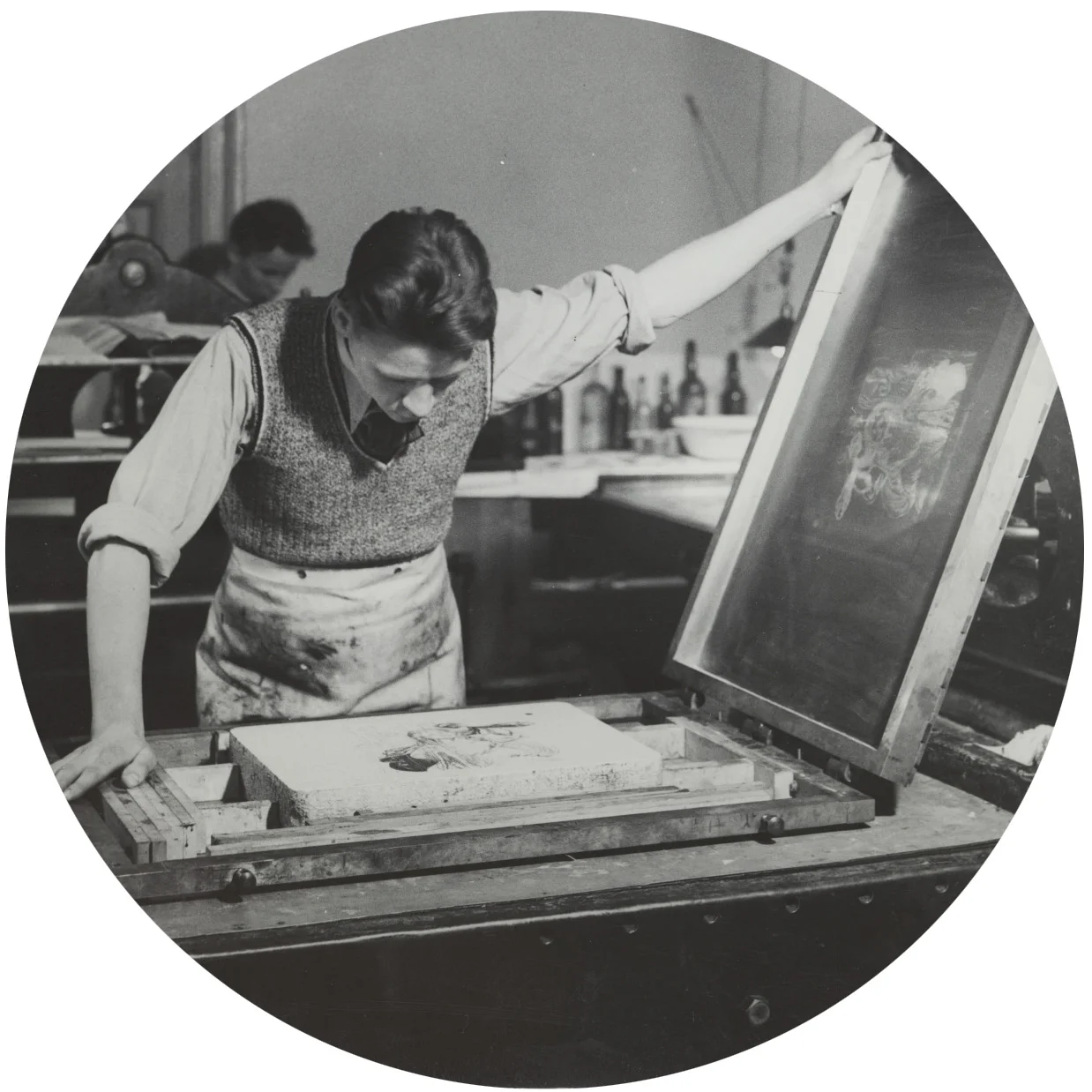 my-eyes-are-down-here-bushy-brows-and-the-insult-of-exoticism-563-body-image-1424884479 copy.jpg