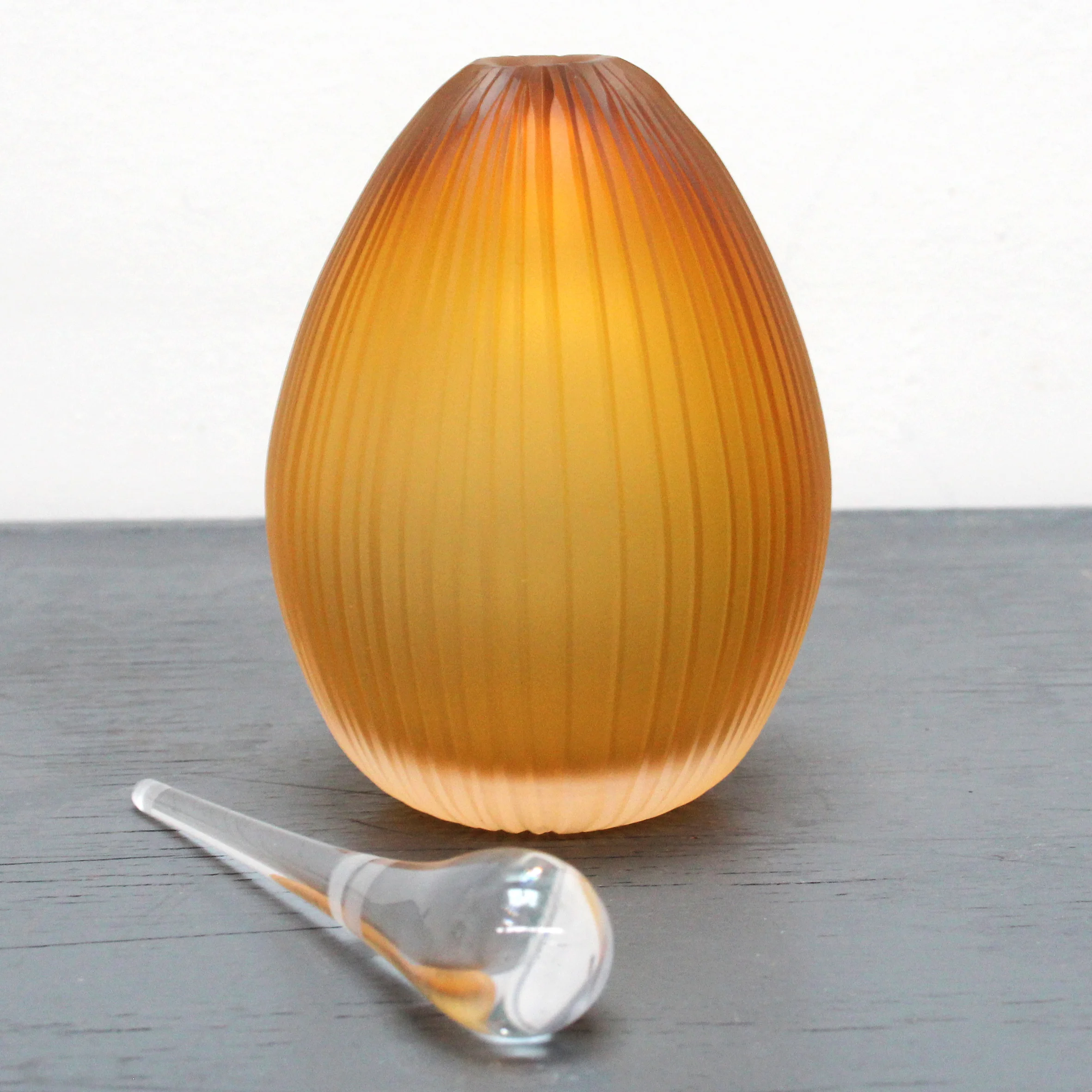 Amber Cesatii Bottle