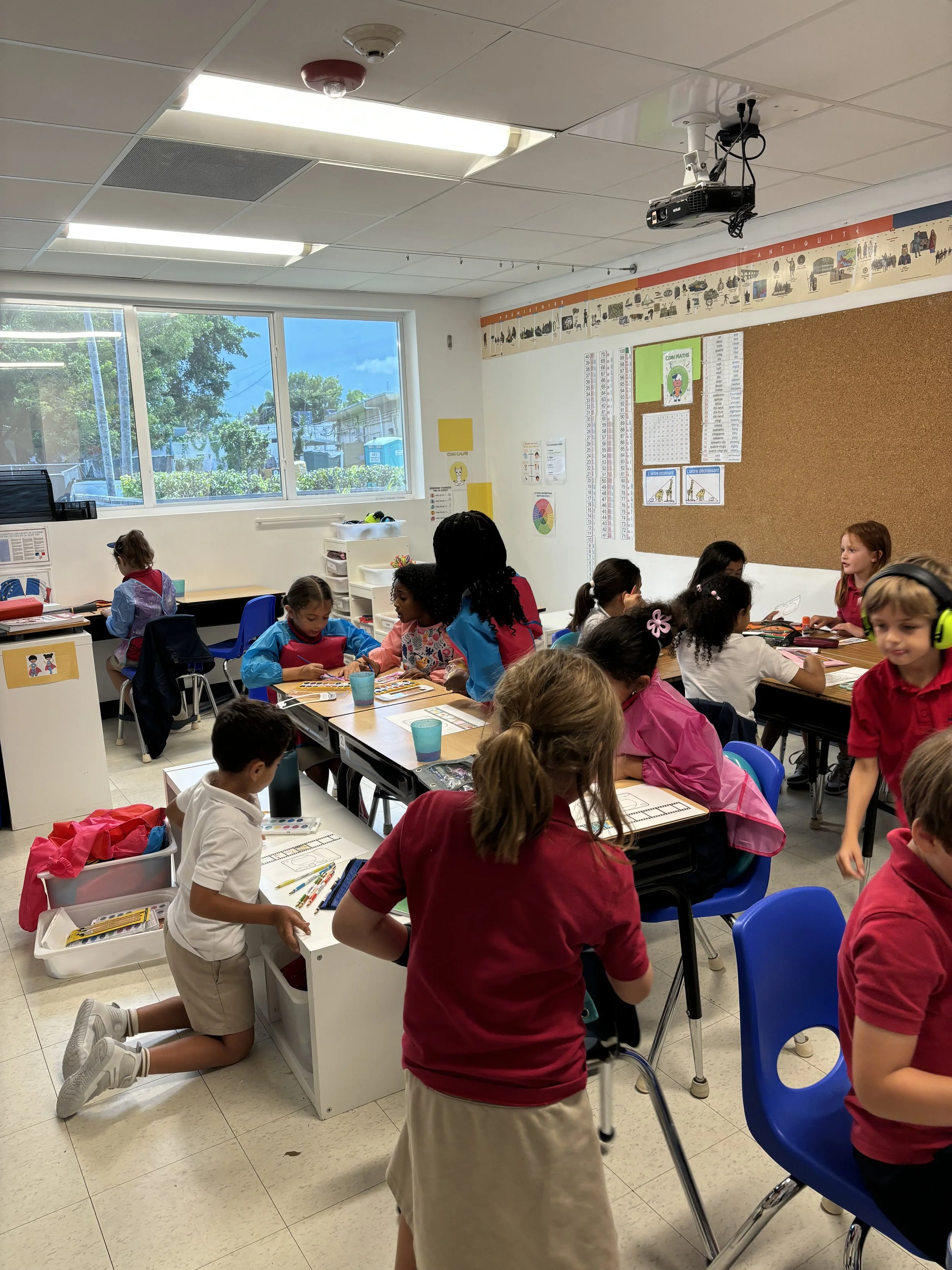 UNE RENTRÉE EN CLASSE FLEXIBLE - FLEXIBLE CLASSROOM FOR CE1