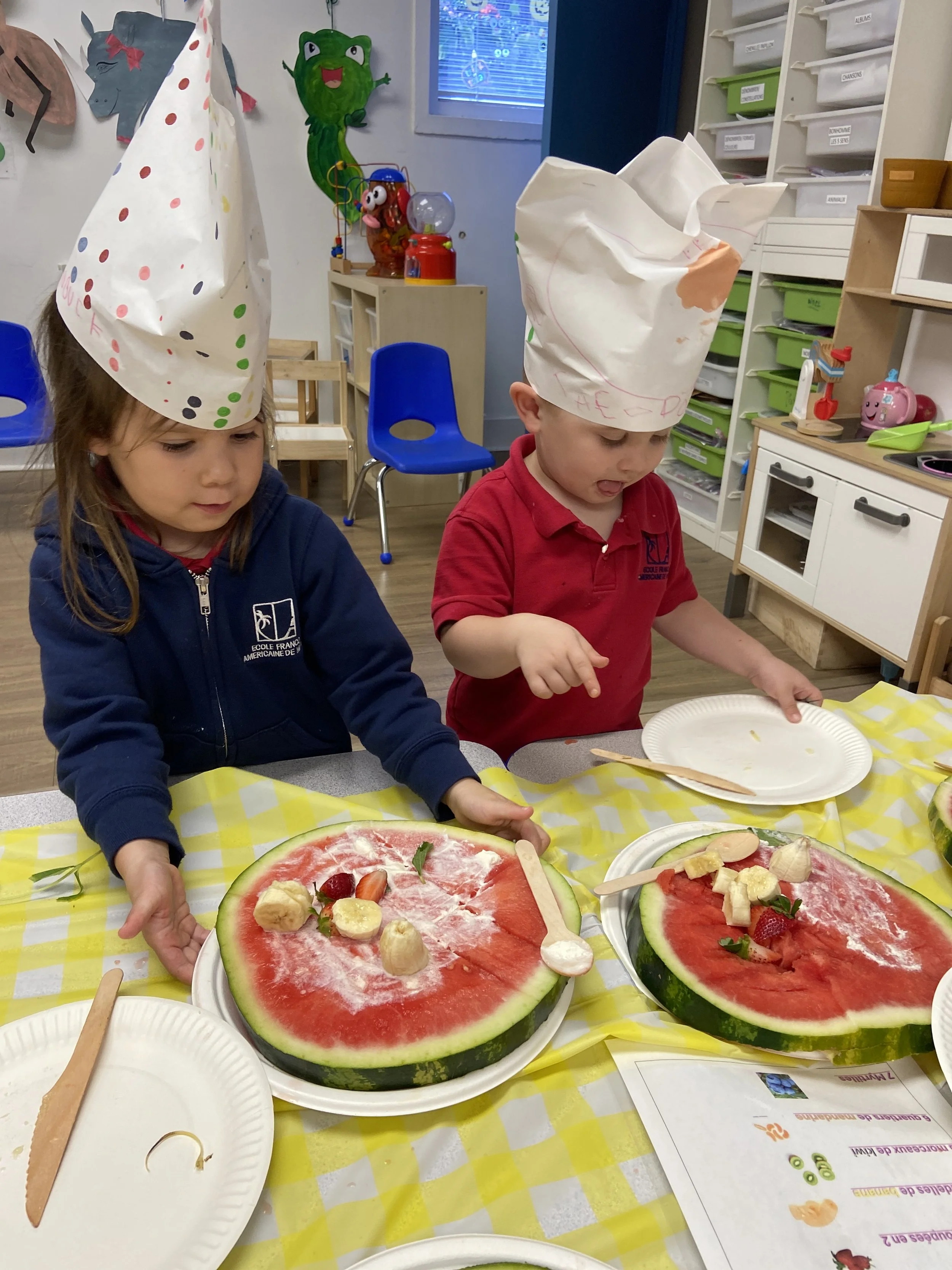 2 élèves cuisinentCHOISI.jpeg