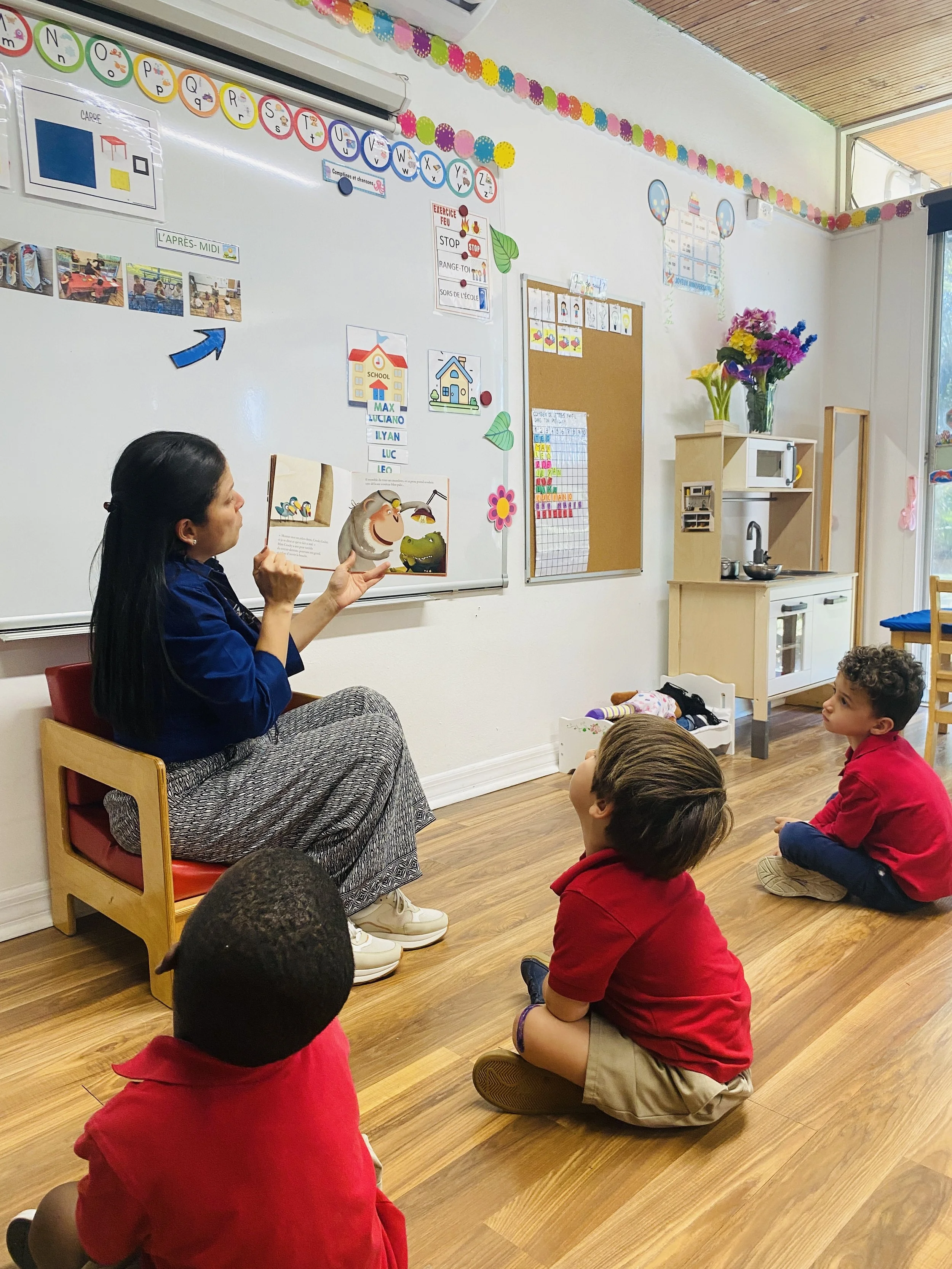 GROUPE AVEC PROF LECTURE - CHOISI.JPG